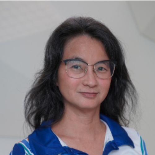 Dr Evelyn Tay